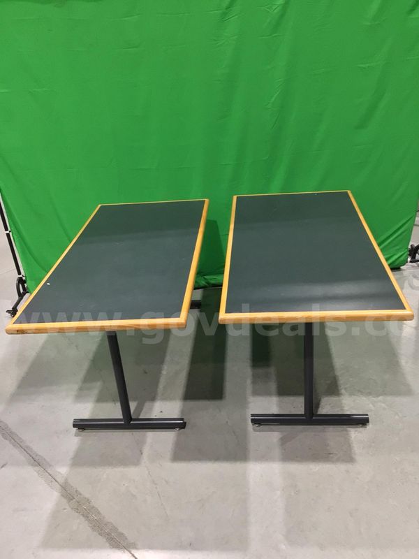 Lot of (2) Tables