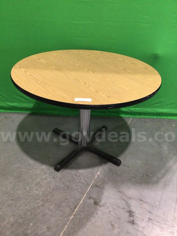 Round Table