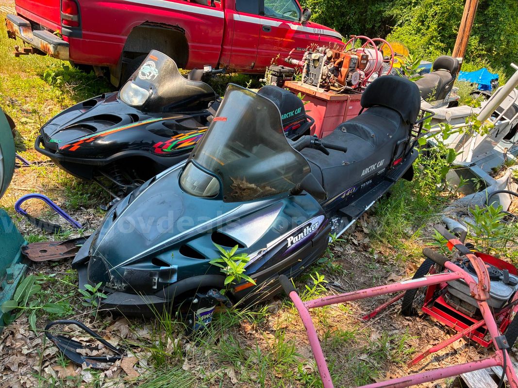 1998 Artic Cat 98PAA Snowmobile