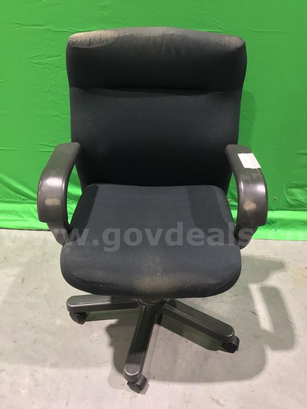 Rolling Office Chair with Arms