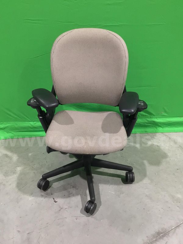 Rolling Office Chair