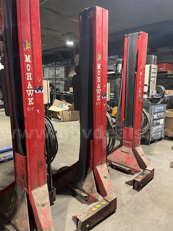 Mohawk Four-Column Automotive Lift