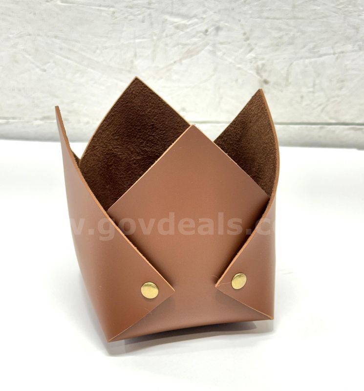 Brand New - 5 PCS - Handmade Leather Plant Pot Holder, Minimalist Decor, Brown, Medium - Shipping Available