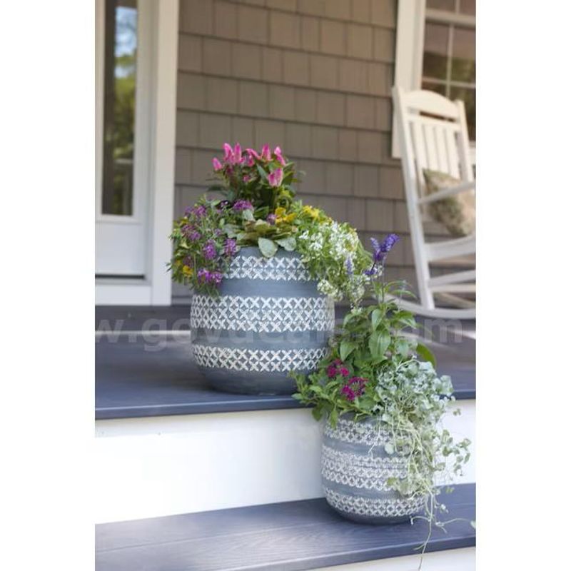 BRAND NEW - Lot of 4 Round Ceramic Indoor/Outdoor Planters - Shipping Available