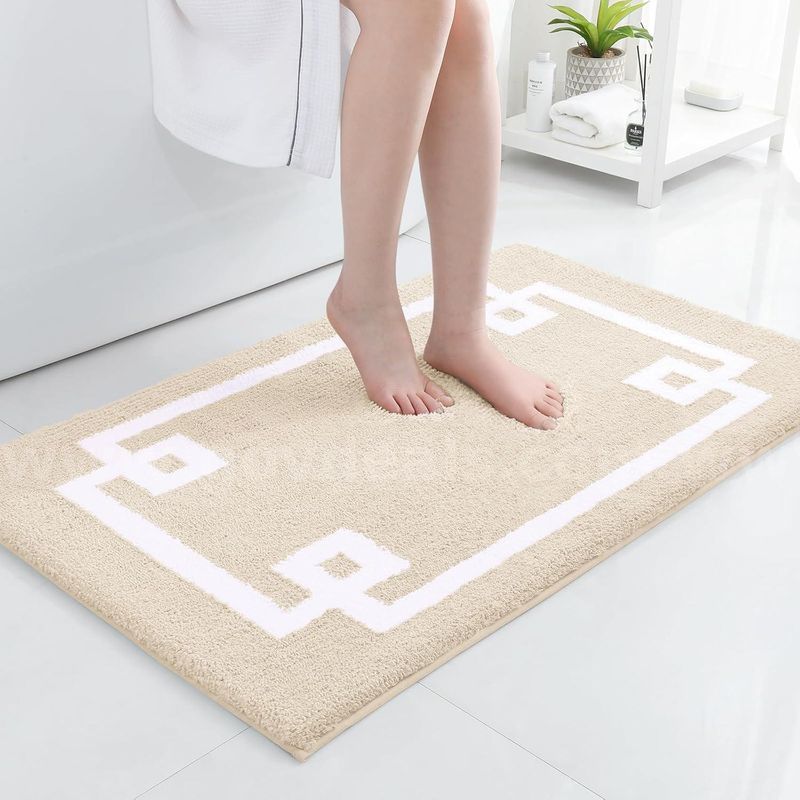 Brand New - Bathroom Rug, Soft and Water Absorbent Bath Mat, Beige and White - Shipping Available