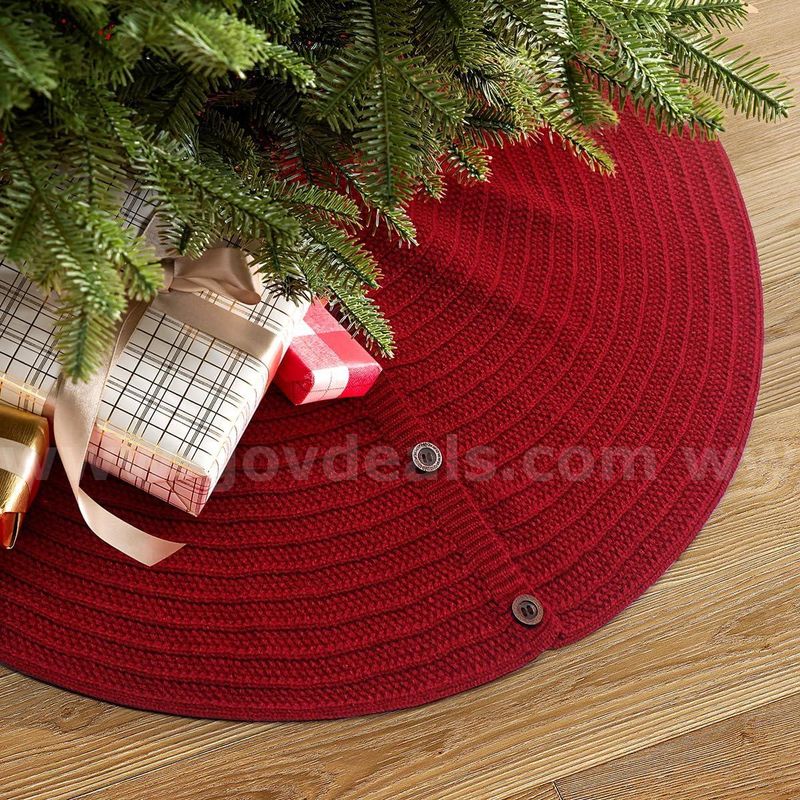 Brand New - Christmas Tree Skirt 32 inches Cable Knitted Thick Knit Red Tree Skirts with Button - Shipping Available
