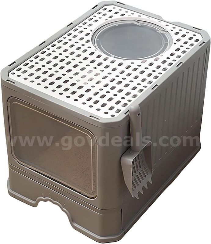 Brand New - Detachable Enclosed Cat Litter Box with Lid and Handy Litter Scoop - Shipping Available