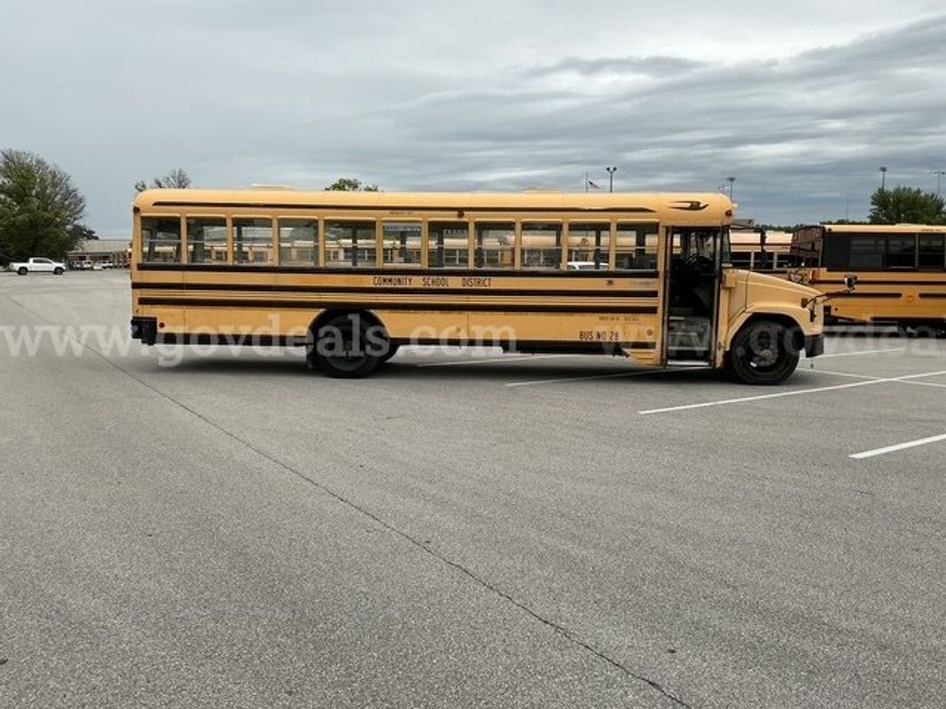 Bus 28 - 1999 Freightliner FS65 / Blue Bird School Bus – Cummins Diesel – Runs & Drives