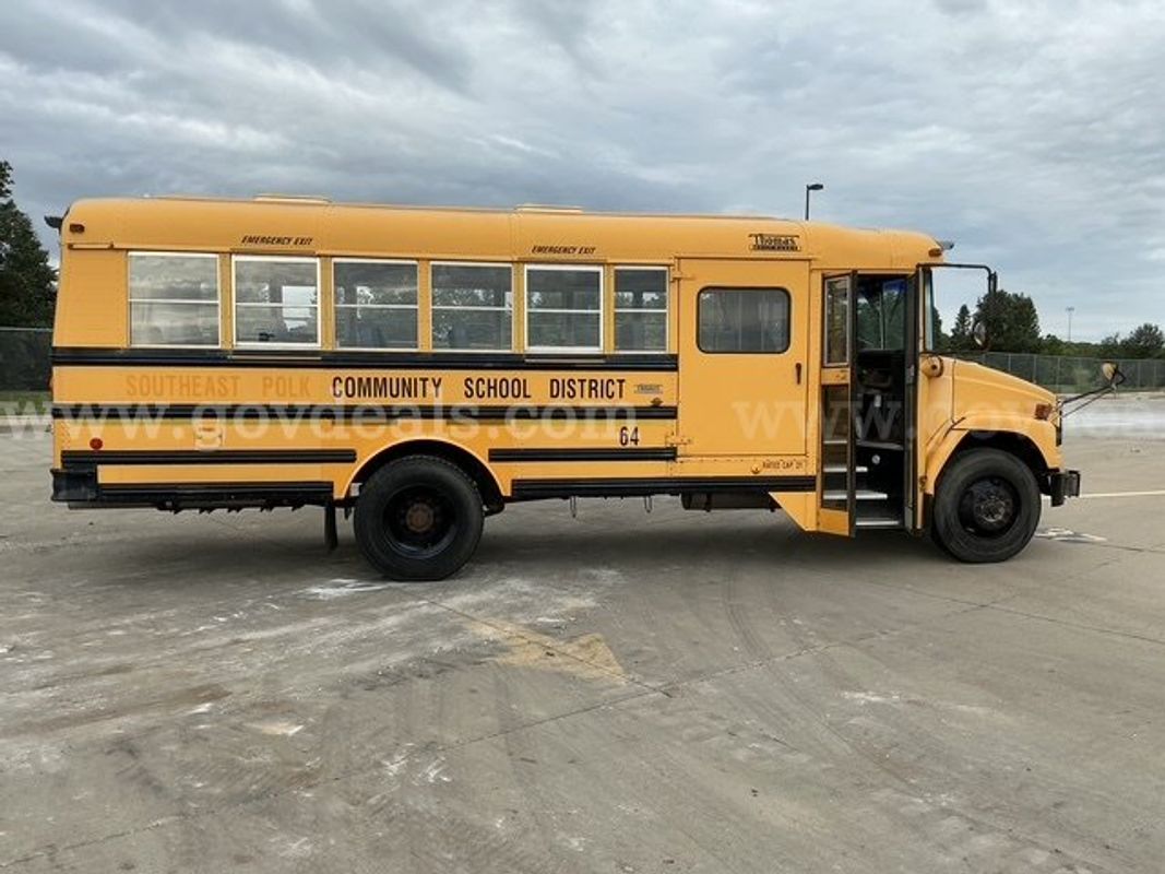 Bus 64 - 2002 Freightliner FS65 / Thomas School Bus – Cummins Diesel – Wheelchair Lift – Runs & Drives