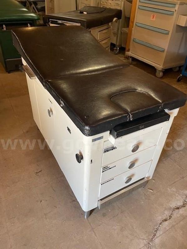 Lot of (2) Exam Table
