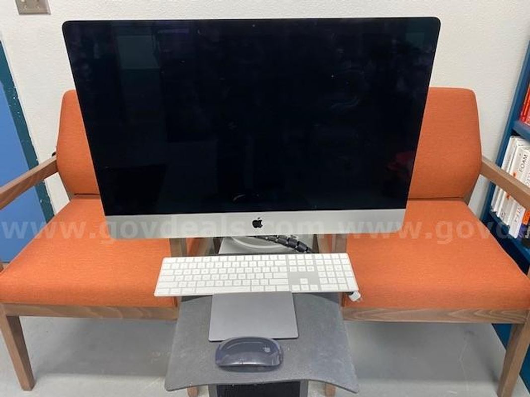 Apple computer