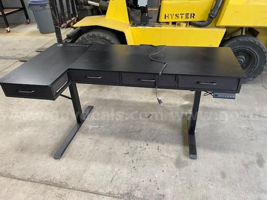 Stand up / sit down Desk