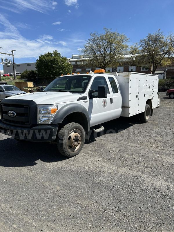 2012 Ford F-550 w/Crane
