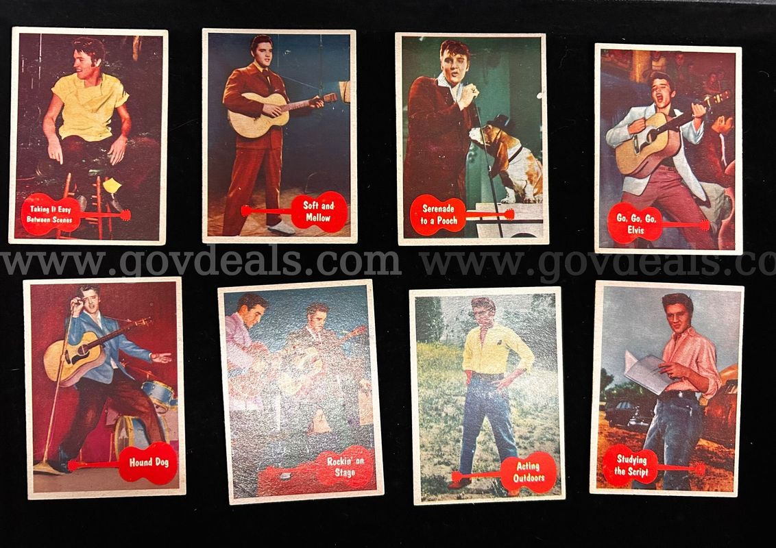17 Elivs Collector Cards