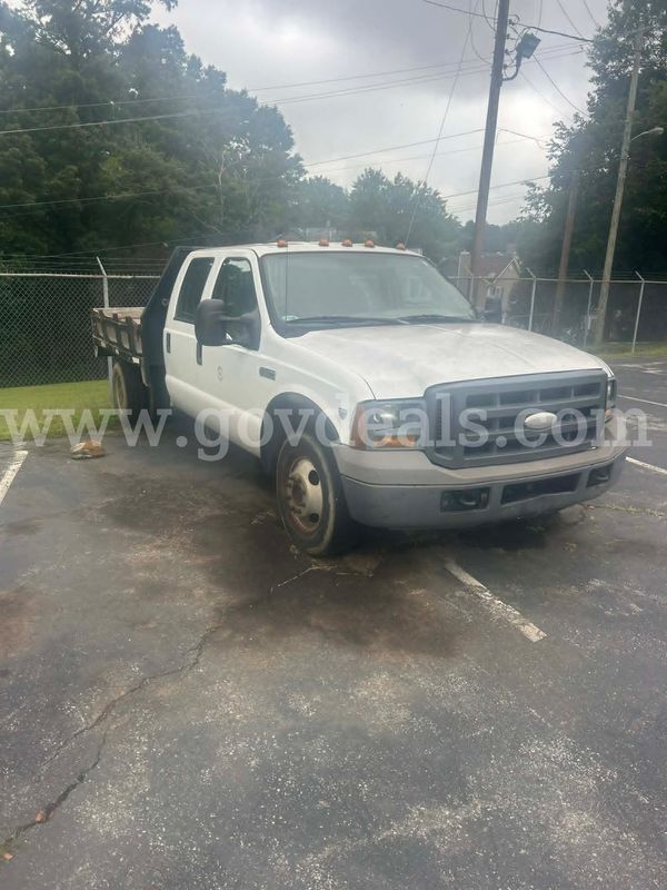 2005 Ford F-350 Crew Cab Flat Bed - Heavily Used