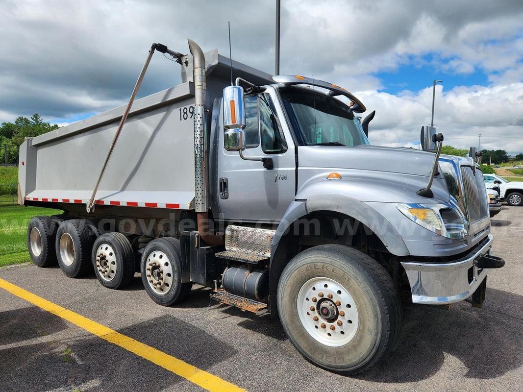 2007 International 7700 SBA #189
