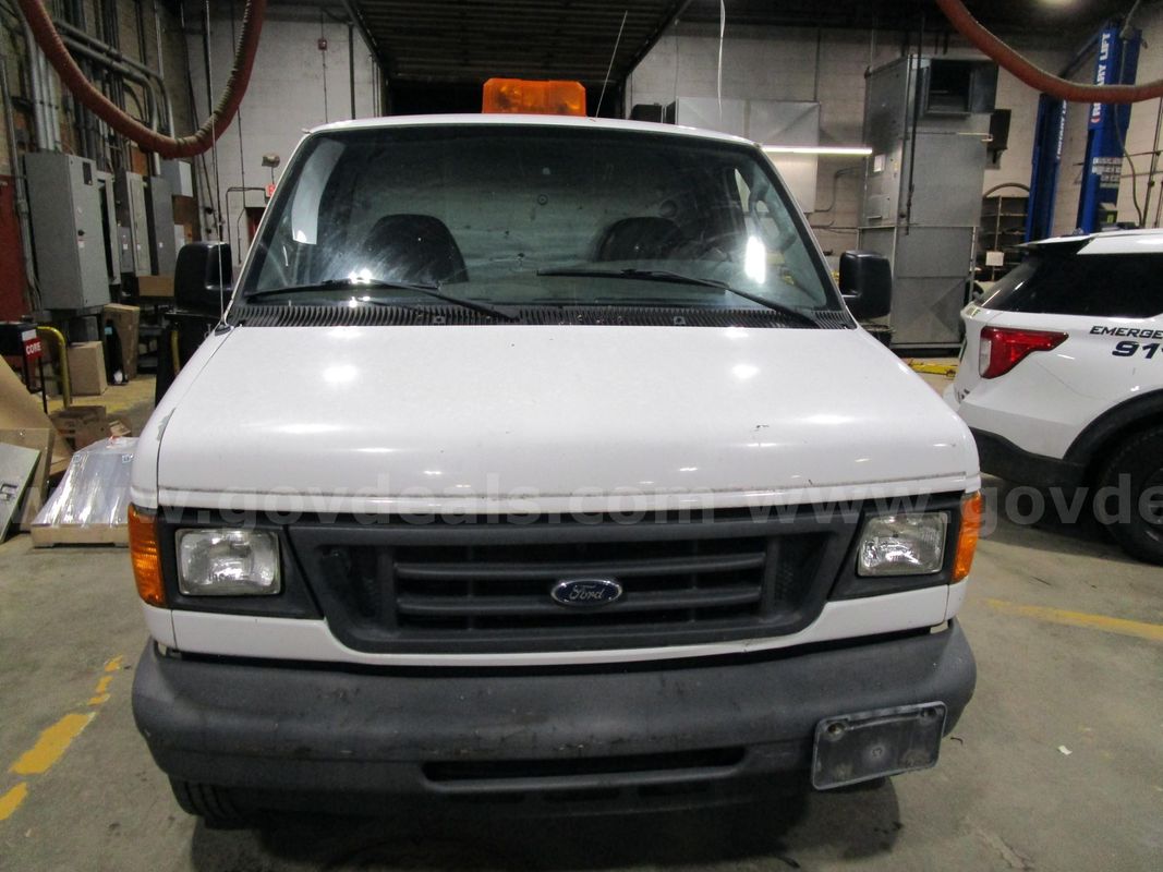 2005 Ford Econoline