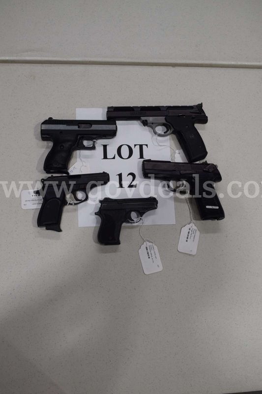 5 Handguns - Lot 12