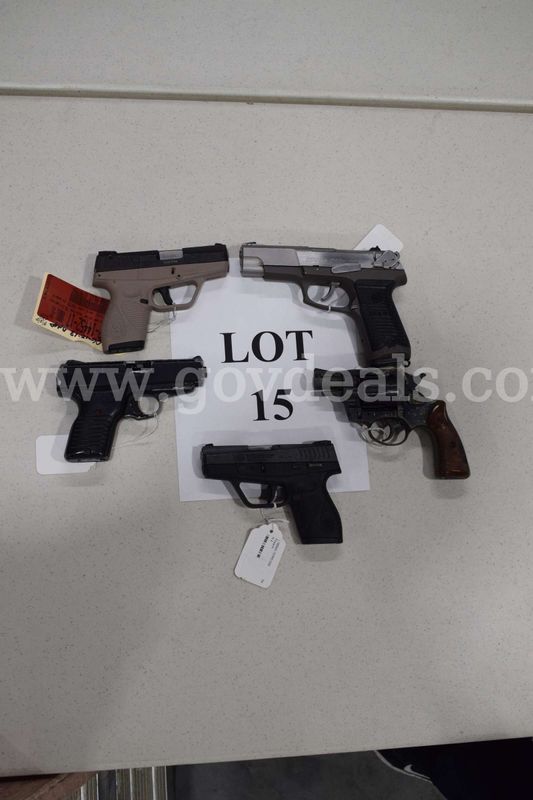 5 Handguns - Lot 15