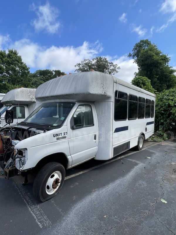 2009 Ford Econoline E-450