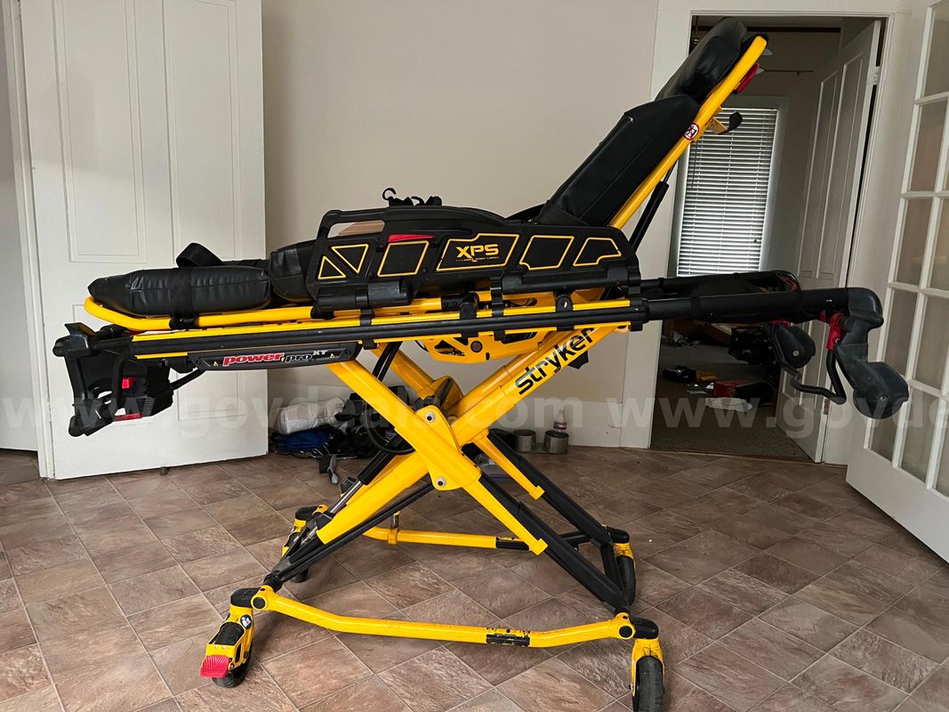 Stryker power Pro XT 6506 w/ XPS Medical Gurney