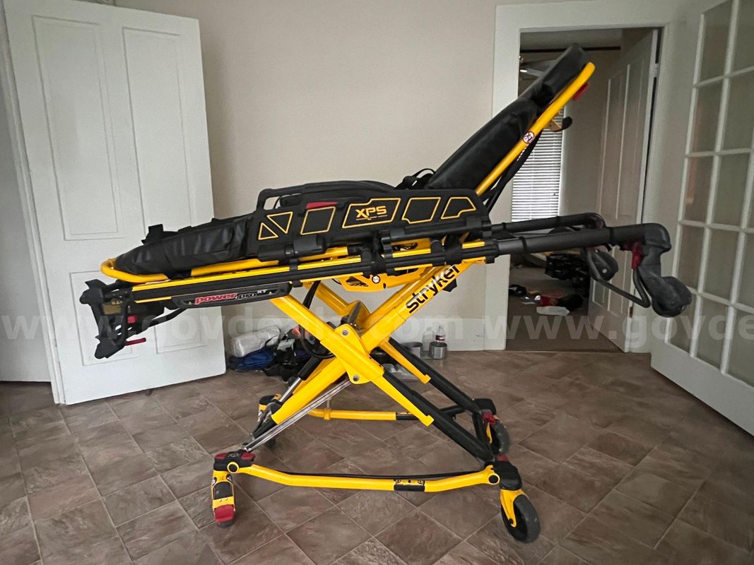 Stryker power Pro XT 6506 w/ XPS Medical Gurney