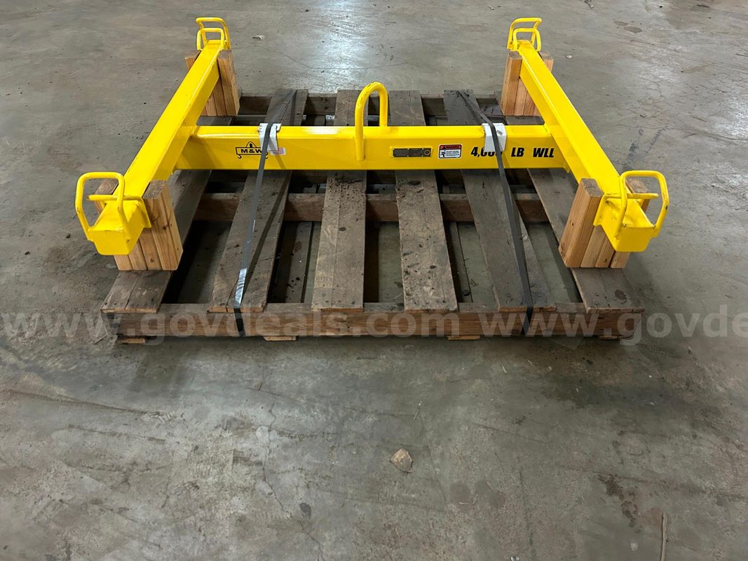 M&W Bulk Container Lifting Beam Wll 4000 Lbs.