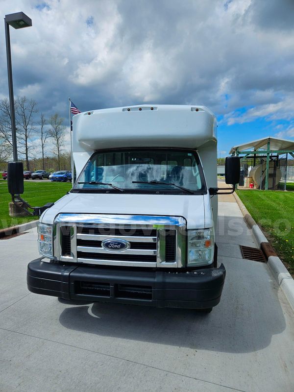2016 Ford E350 LTV Bus