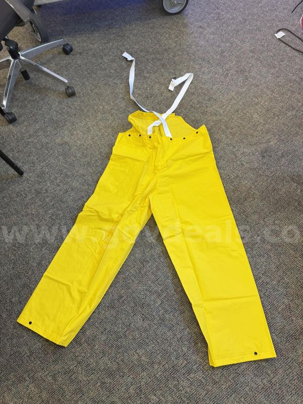 10 - Size:M - Rain Bibs