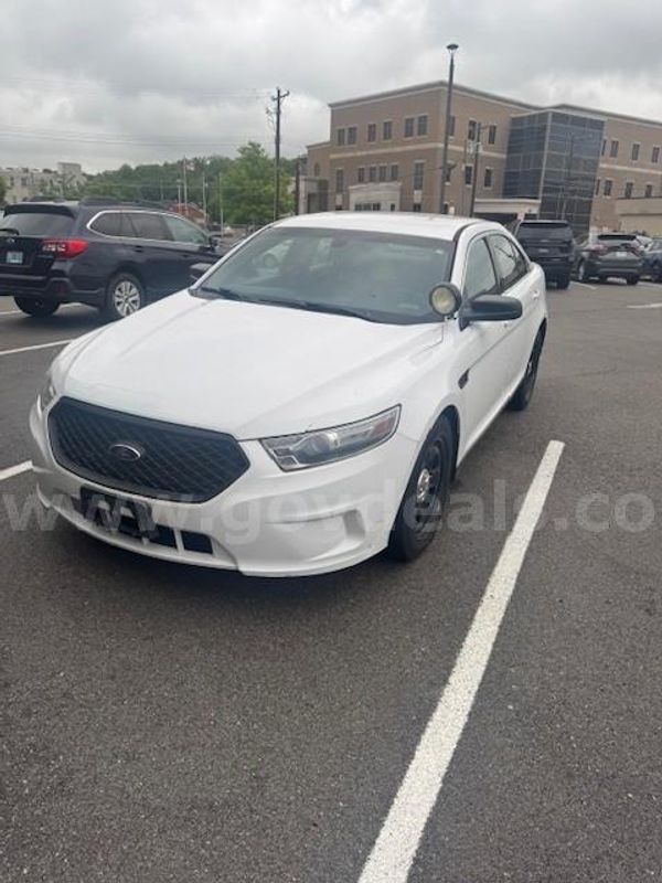 2013 Ford Taurus