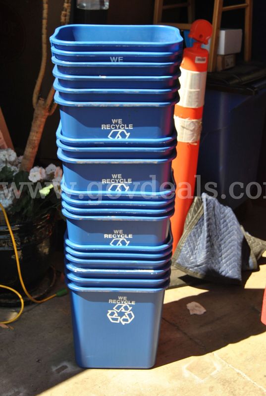 COSD Rubbermaid Recycle Wastebasket