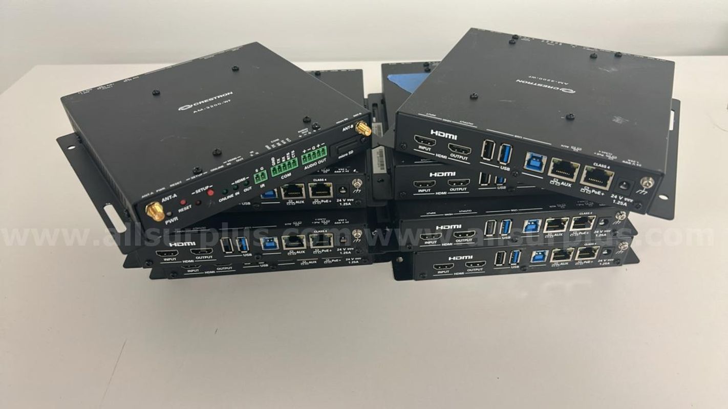 Lot of 8 Crestron Amps, Model AMP-3200-WF