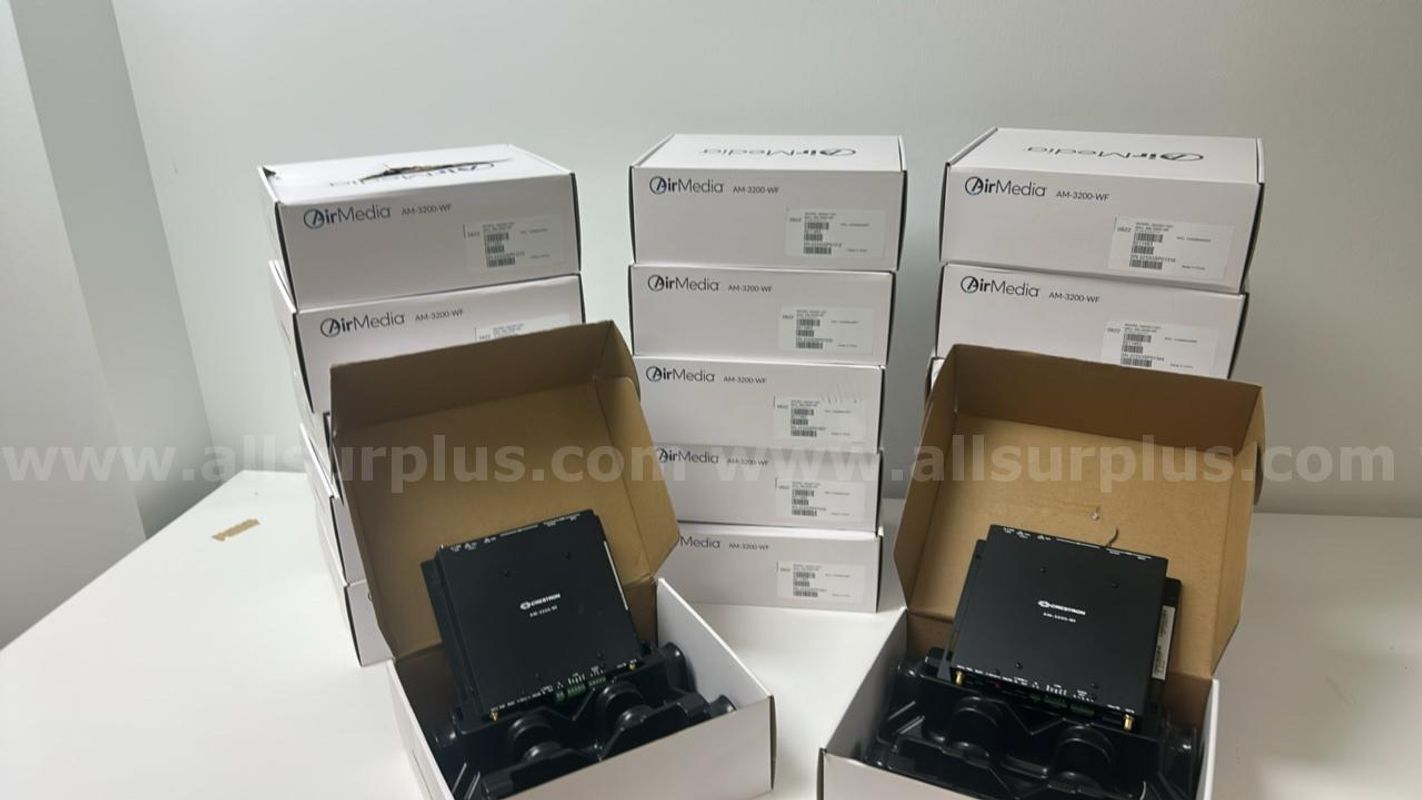 Lot of 17 Crestron AirMedia Receiver 3200 with integrated Wi?Fi, AM-3200-WF