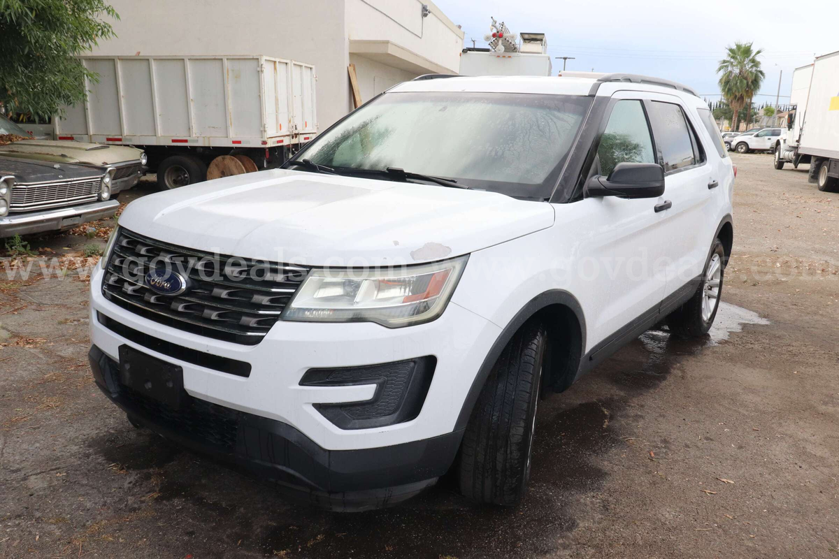 2016 Ford Explorer