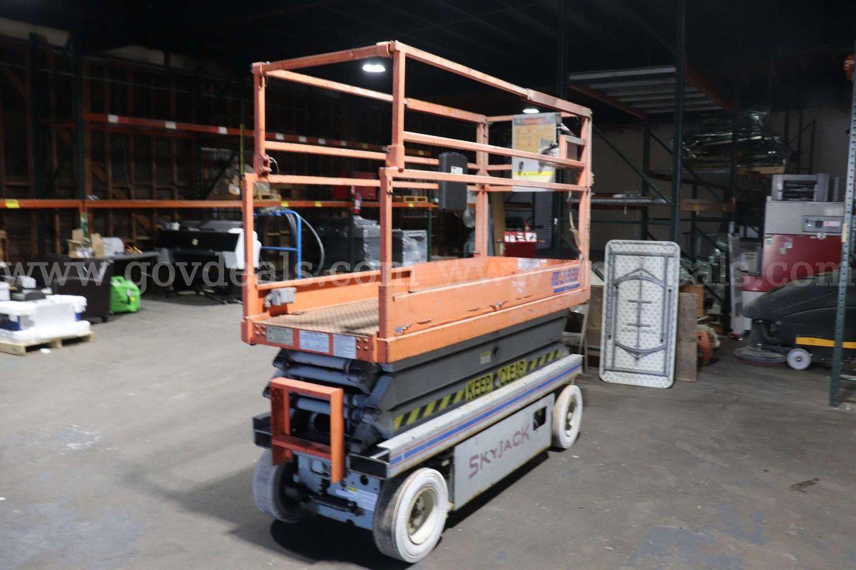 Skyjack Sj3220 Scissor Lift