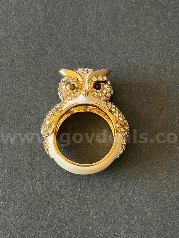 TiDDRs: Kate Spade New York Ring Size 7. Reserve $20