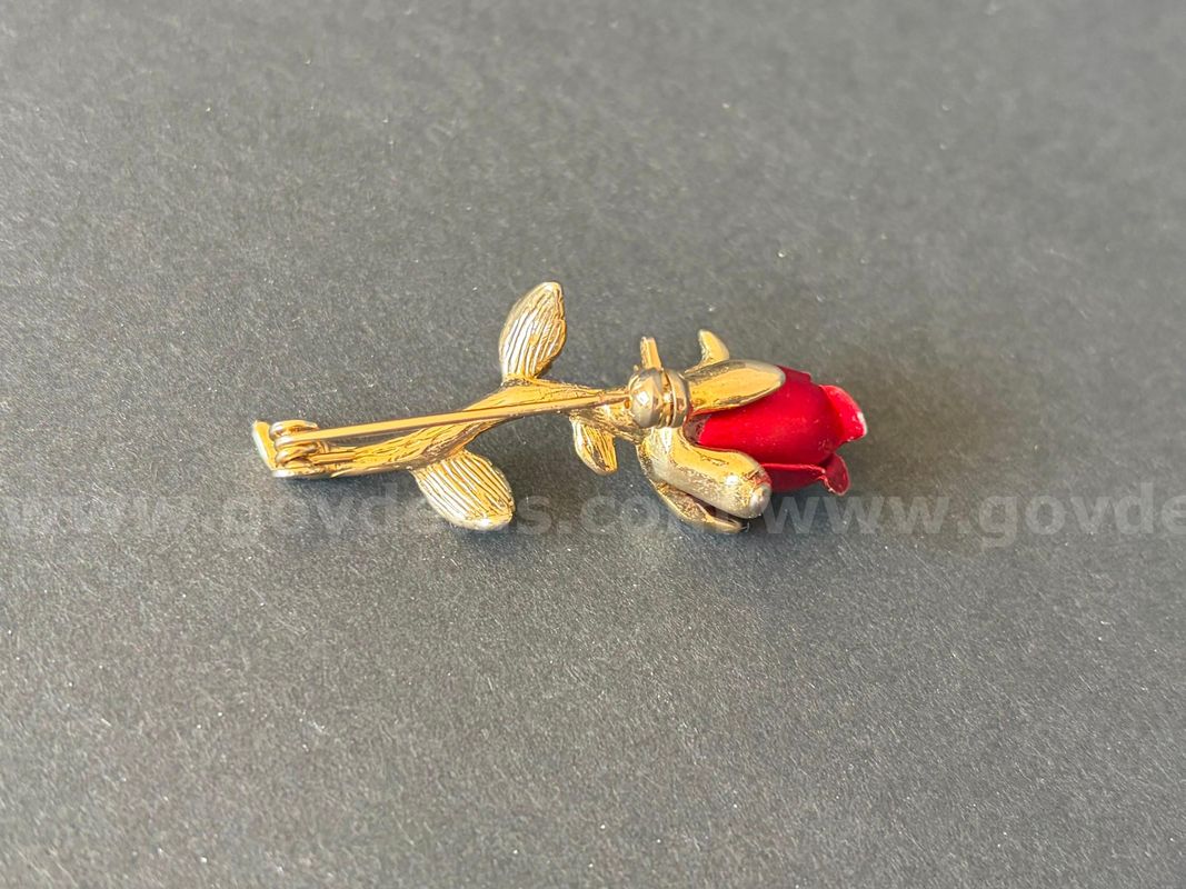 TiDDRs: Beautiful "Rose" Brooch. 2" long