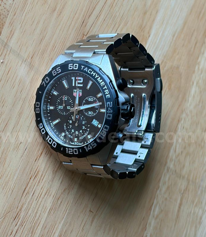 TiDDRs: 43mm TAG Heuer Formula 1 Quartz Chronograph Men's Watch. Stainless steel. Working condition confirmed by jeweler