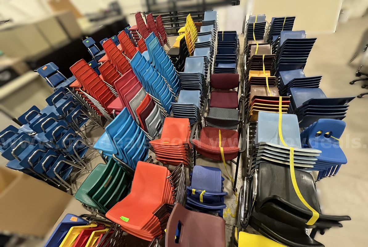 Lot of 300+ classroom chairs - Pre-K through Grade 12