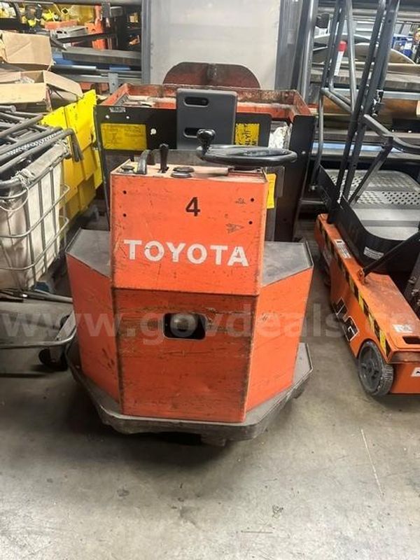Toyota Electric TM Tow Truck Carcass #4 SN 10246