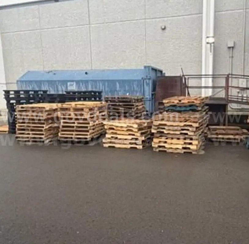 WOOD PALLETS - 20(+)