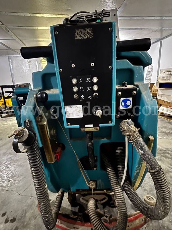 Tennant 5400 Walk-Behind Automatic Floor Scrubber