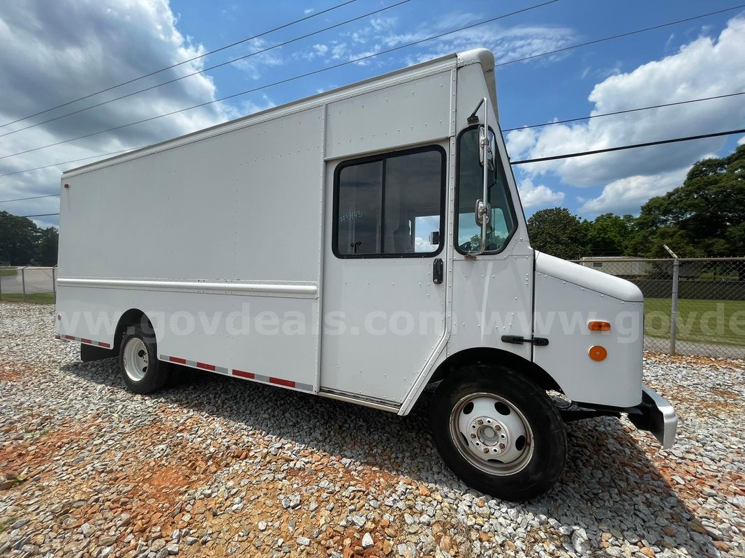 2004 Workhorse P42