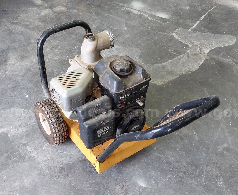 Titan Trash Pump w/ 10 Ft Hose