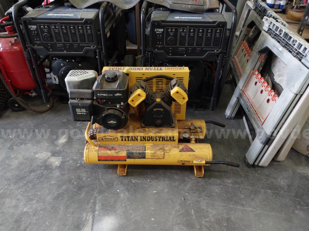 Titan Air Compressor - 8 Gallon - Great Condition