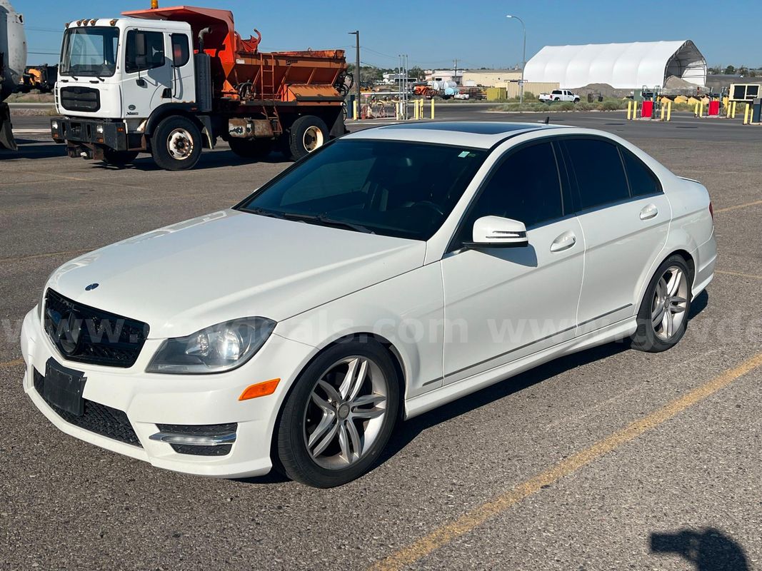 2012 Mercedes-Benz C-Class C300 4MATIC Sport Sedan