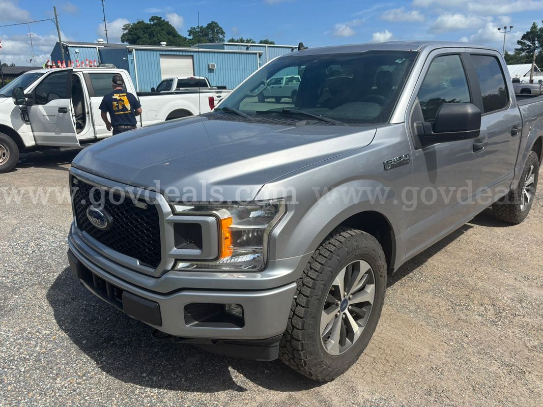 2020 Ford F-150 STX 4x4 Crew Cab Pickup