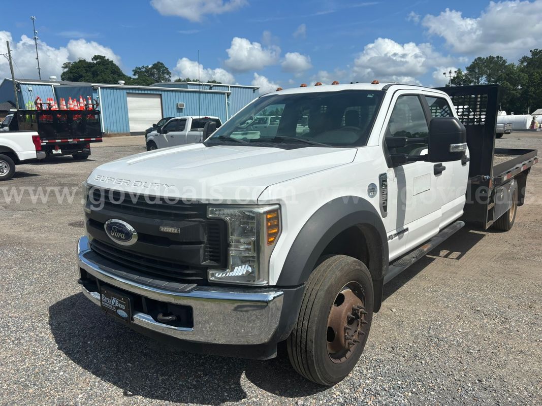 2019 Ford F-550 SD Crew Cab S/A Flatbed Dually