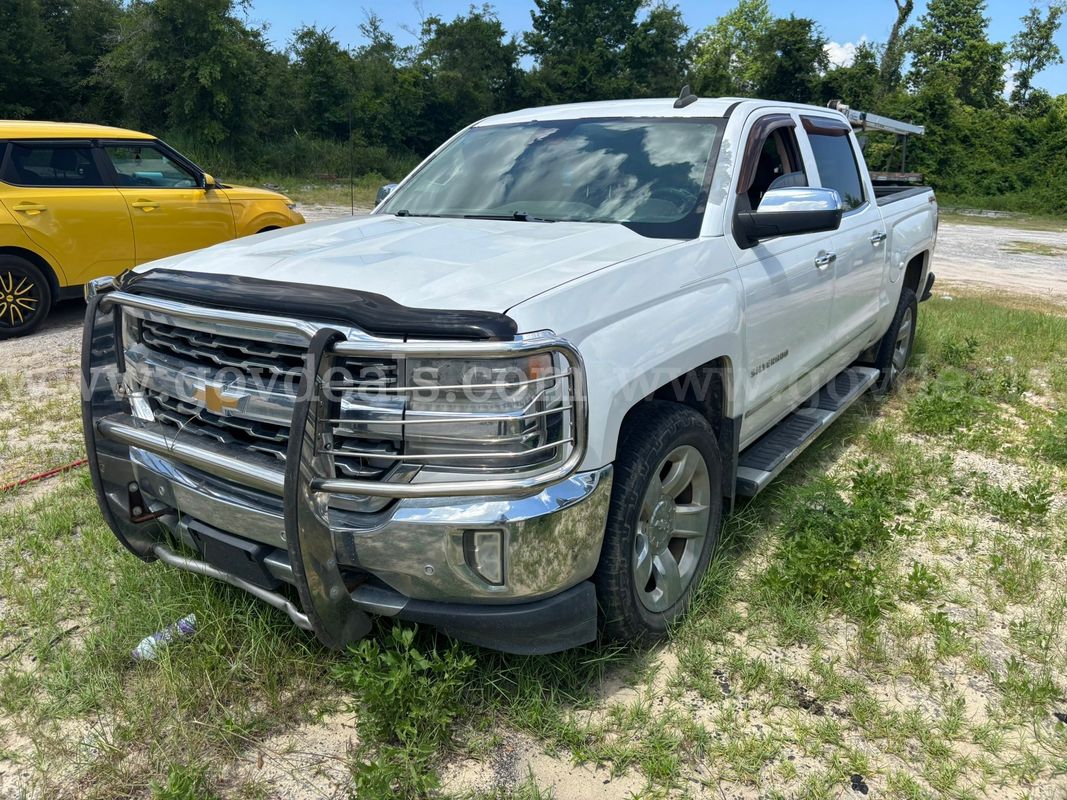 2016 Chevrolet Silverado 1500 4x4 Crew Cab Pickup