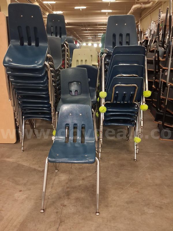 Classroom Chairs (Lot)